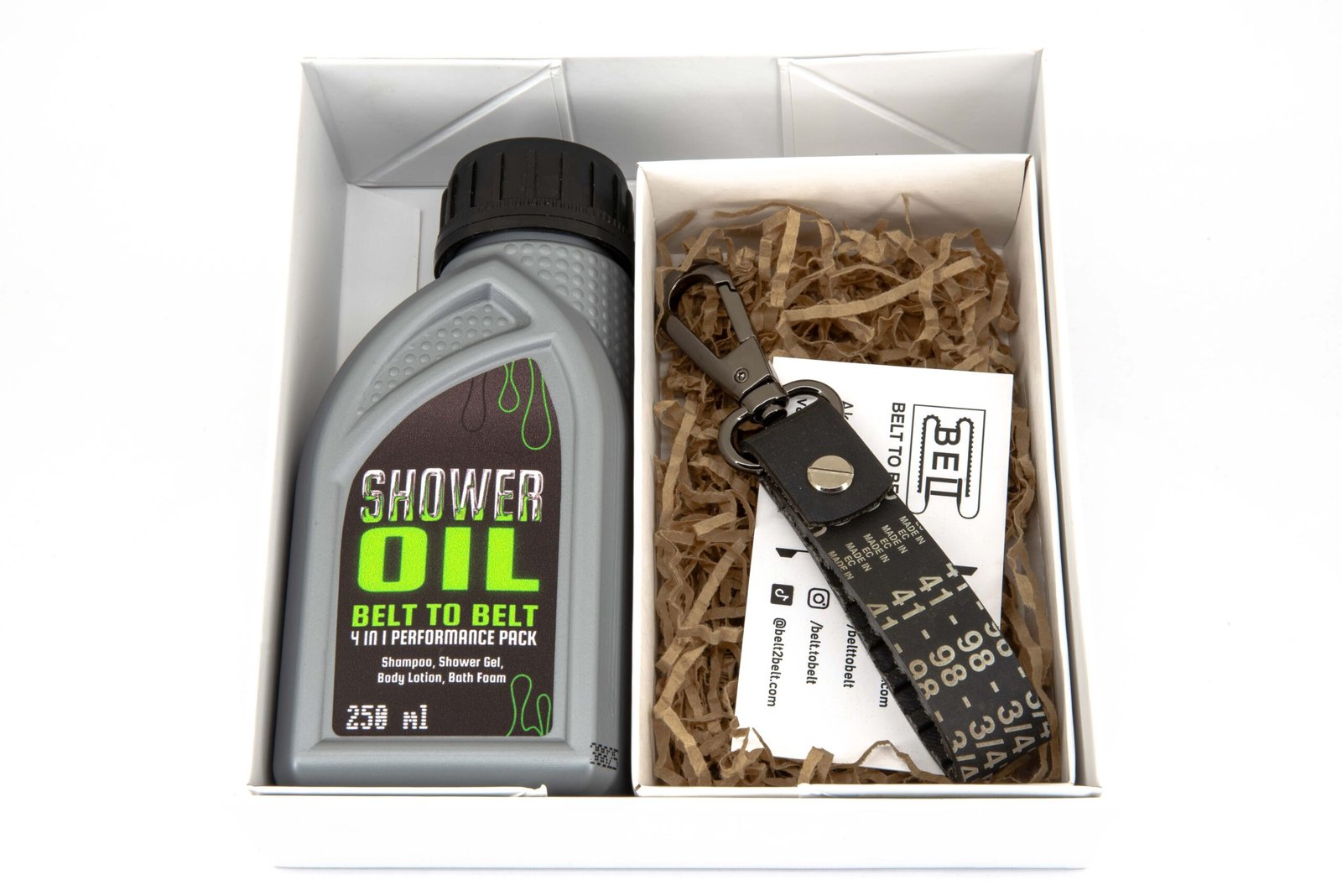 dsc 4819 Shower oil and keychain set