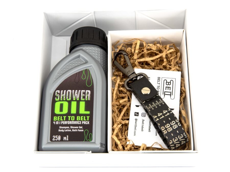 Shower oil and keychain gift.