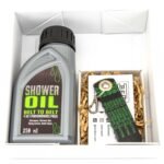 Eyelet Keychain and Shower Gel Gift Set